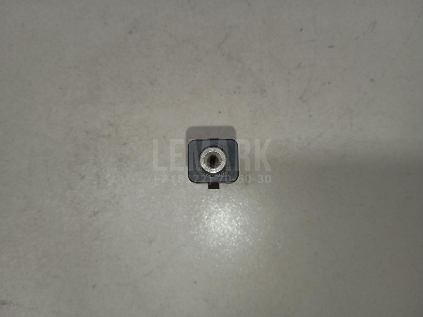 Разъем 1821355 Ford