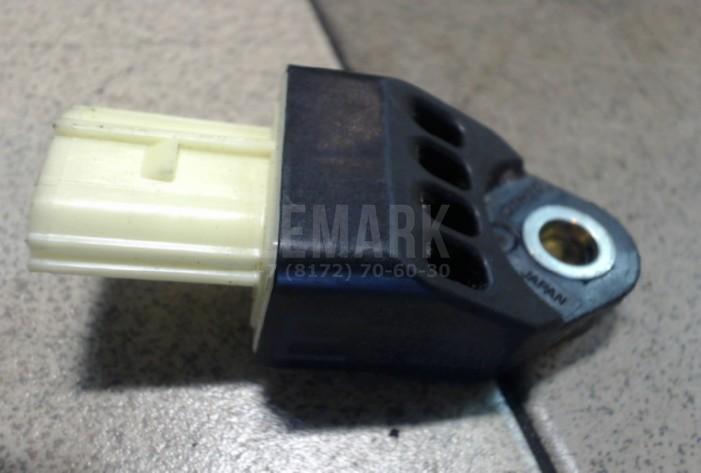 Датчик AIR BAG 8983142010 Toyota