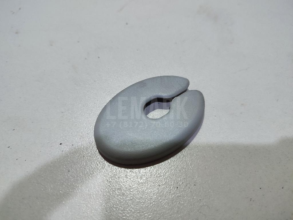 Накладка (кузов внутри) 7431760020B1 Toyota