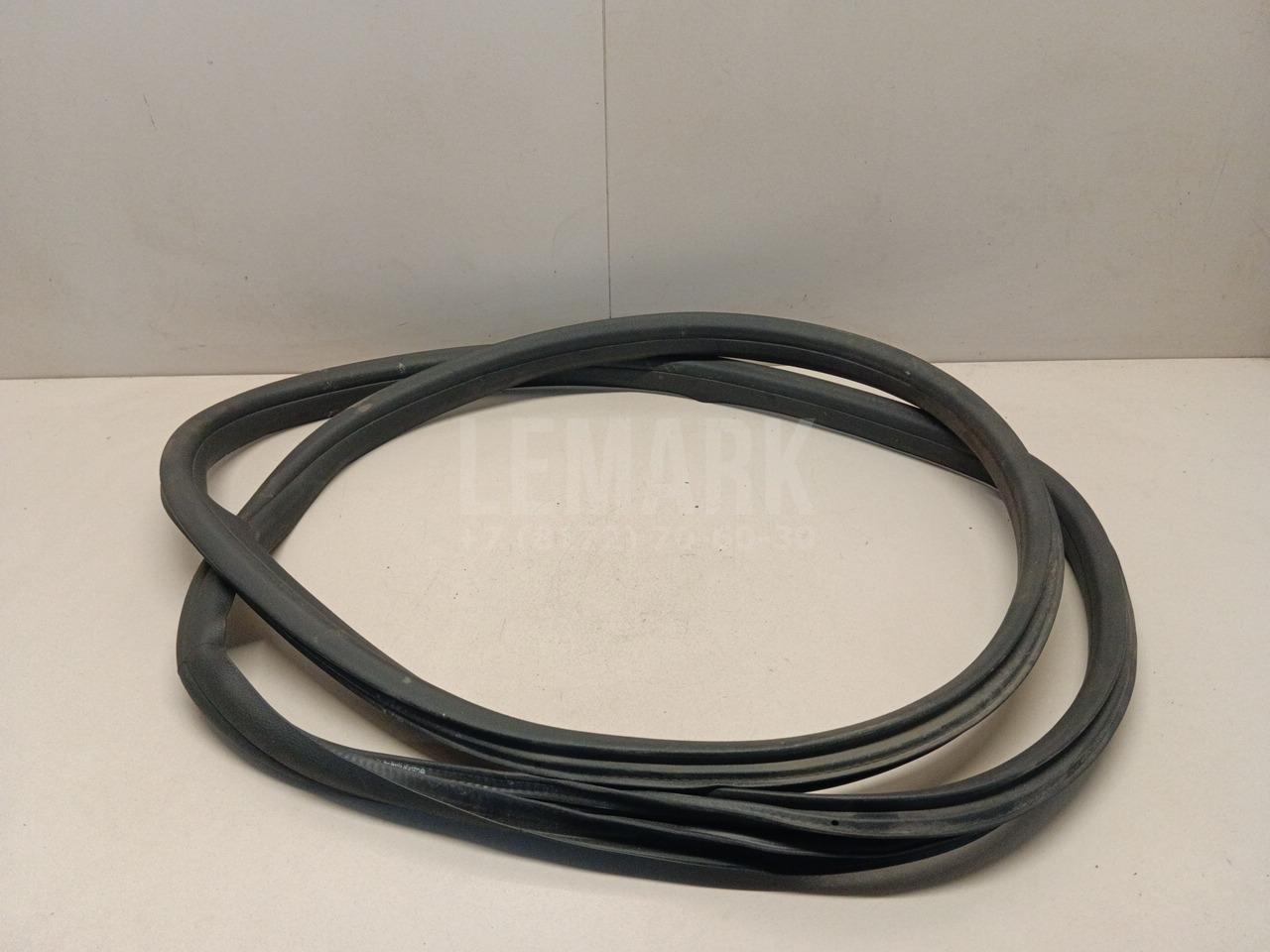 Уплотнитель (внутри) 5L0867367A9B9 VAG
