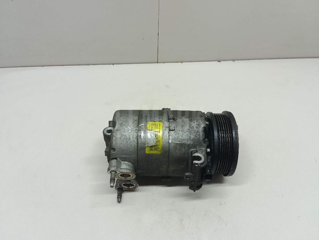 Компрессор кондиционера LR041119 Land Rover