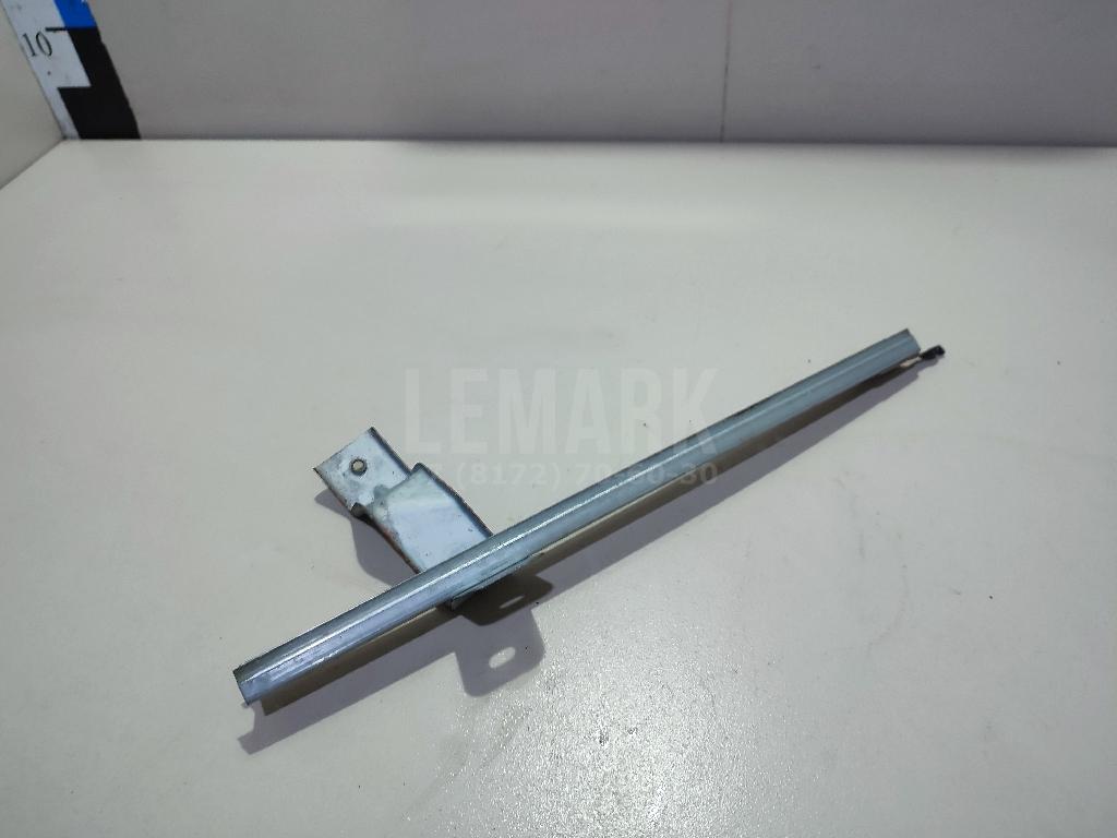 Направляющая стекла двери 80214JD000 Nissan