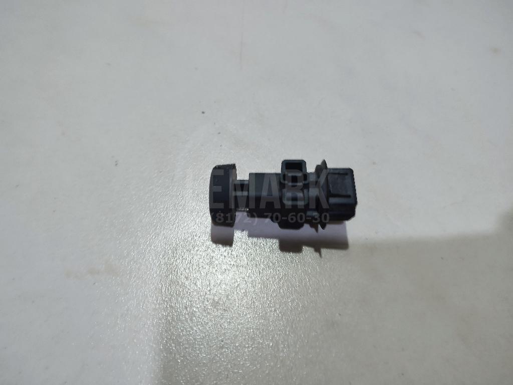Отбойник капота 65822BR00A Nissan