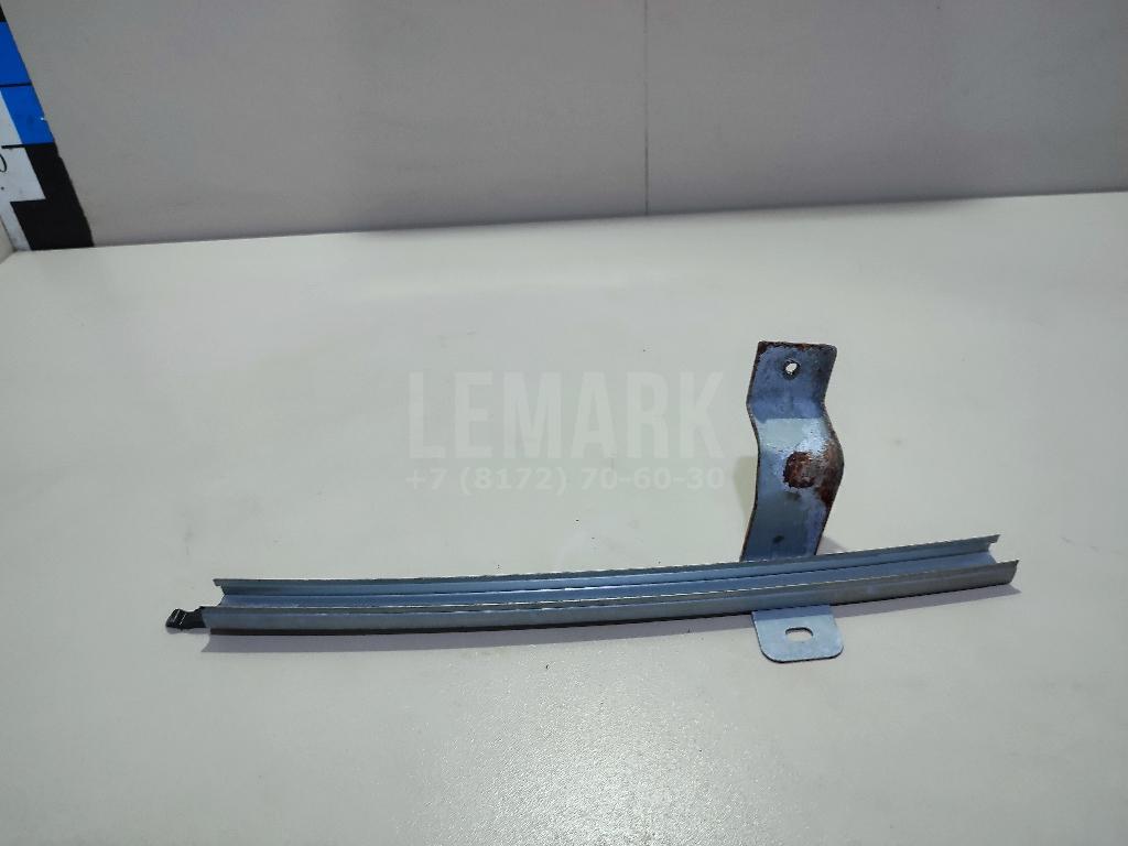 Направляющая стекла двери 80215JD000 Nissan