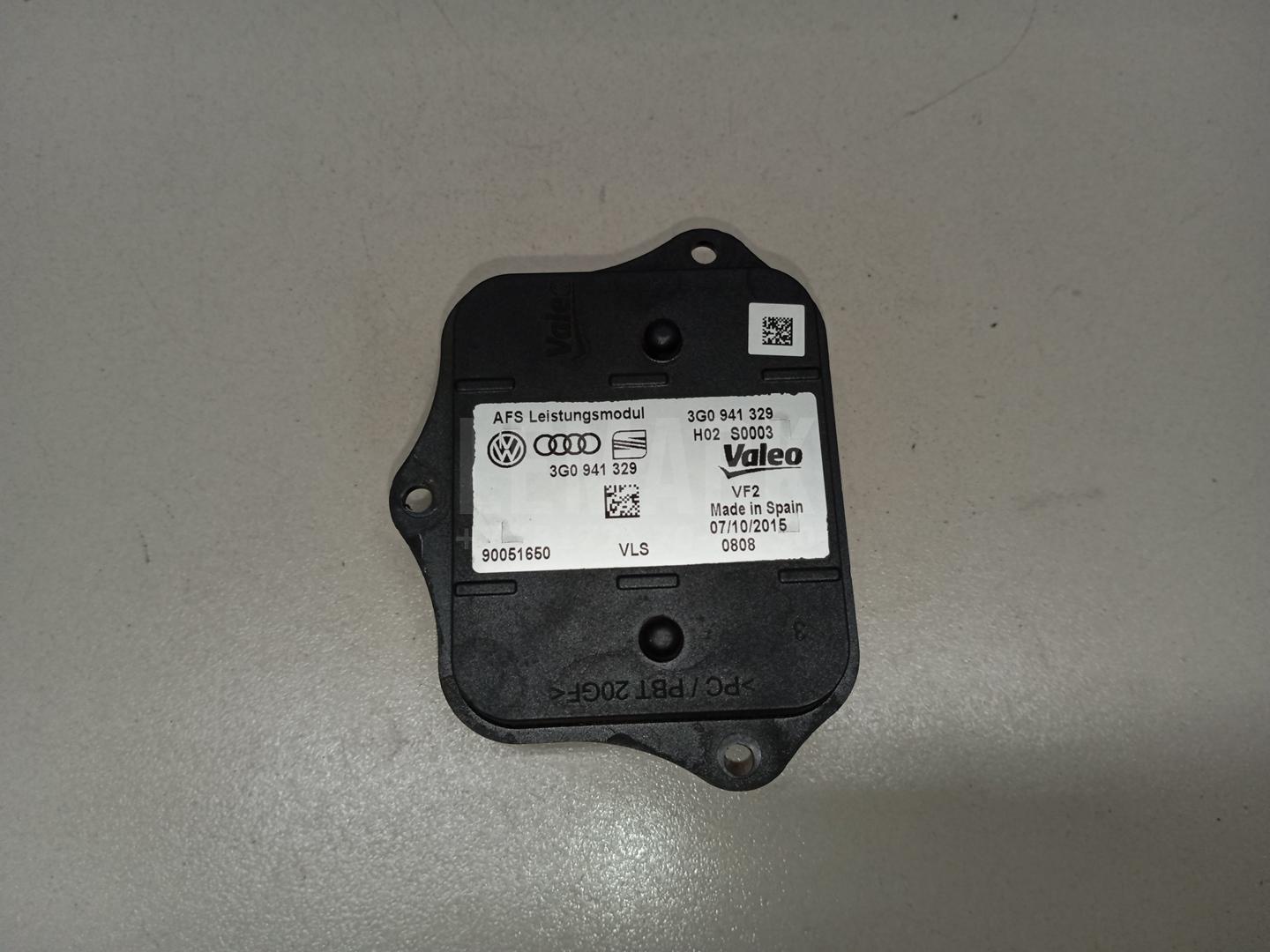 Блок управления диодными фарами 3G0941329 VAG