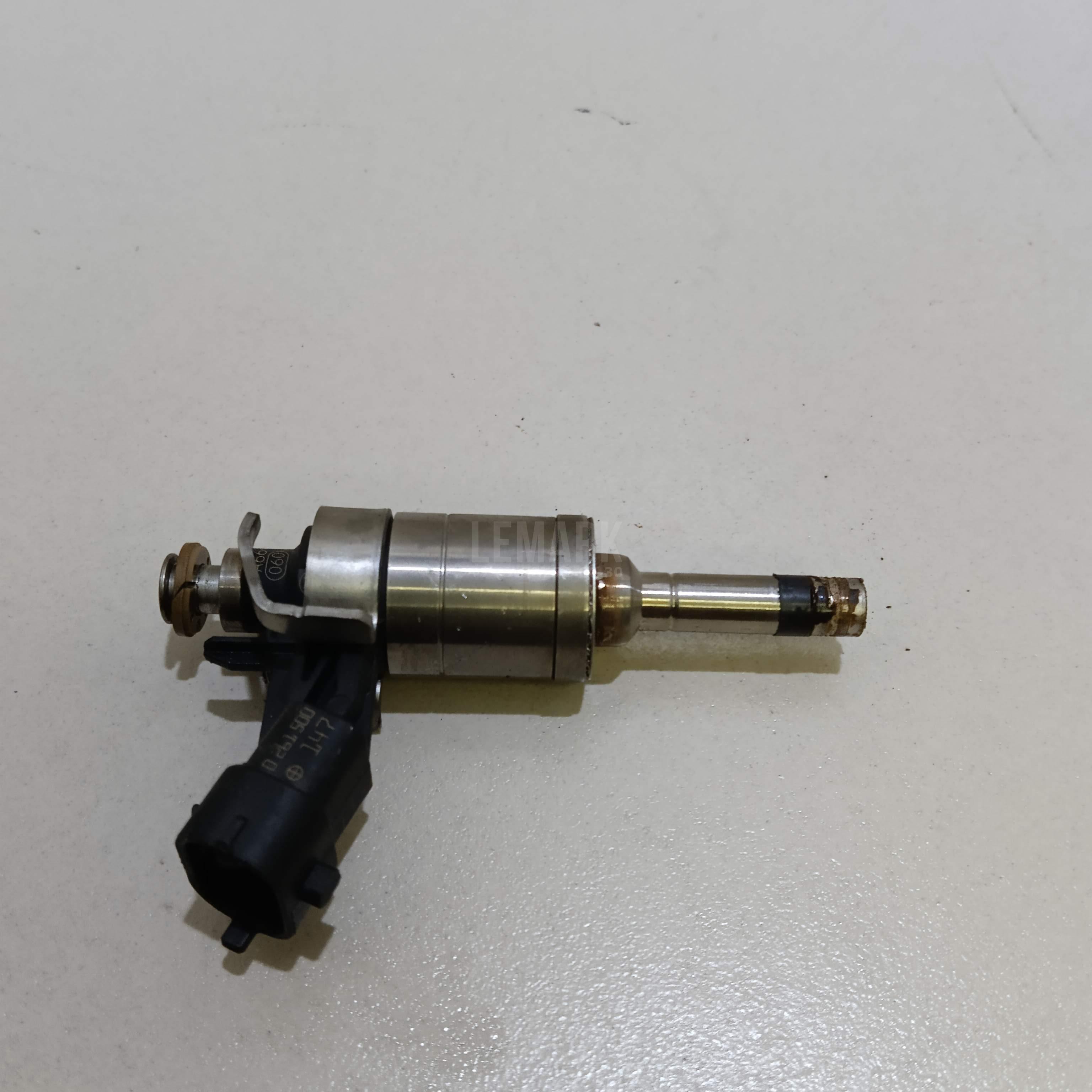 Форсунка инжекторная электрическая LR024998 Land Rover