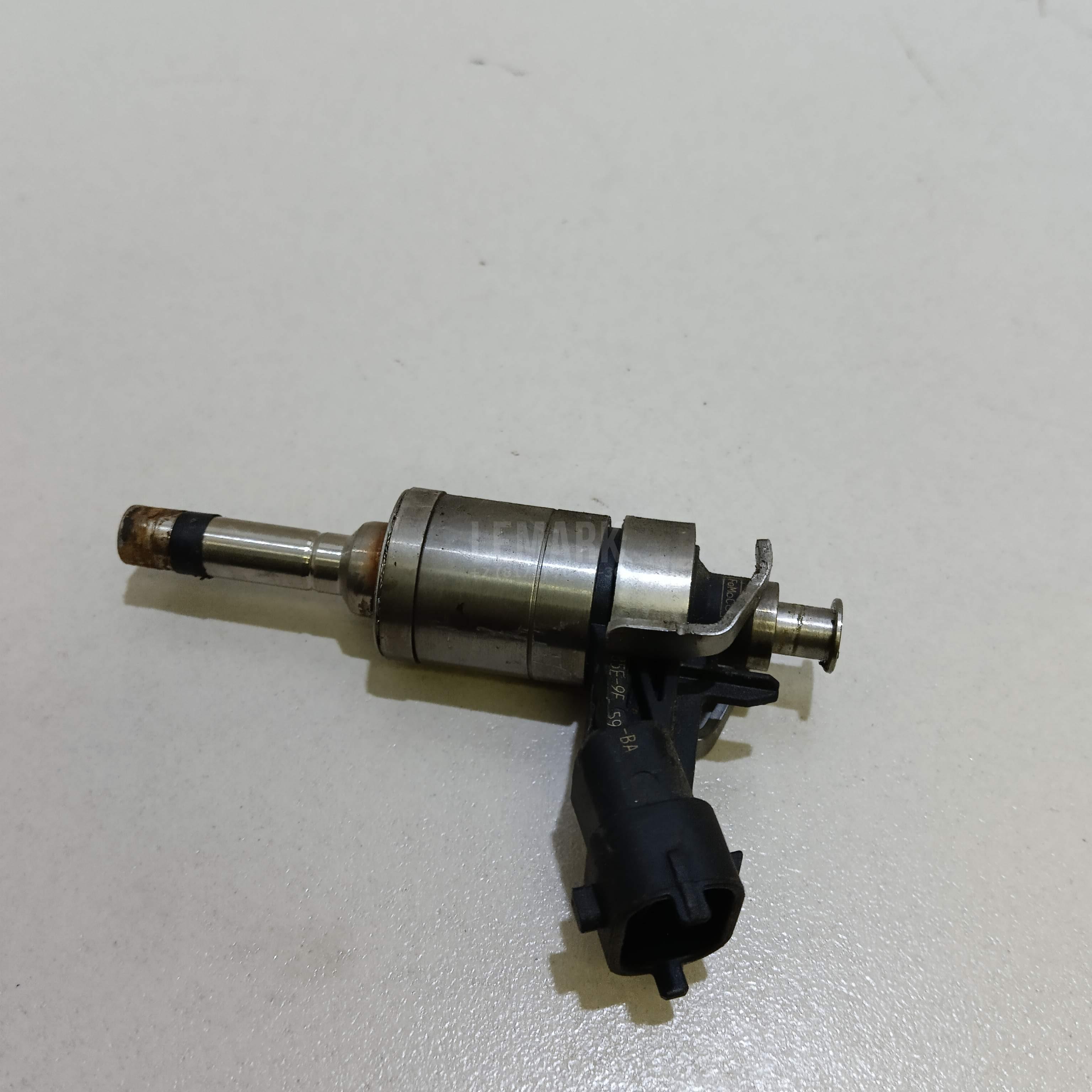 Форсунка инжекторная электрическая LR024998 Land Rover