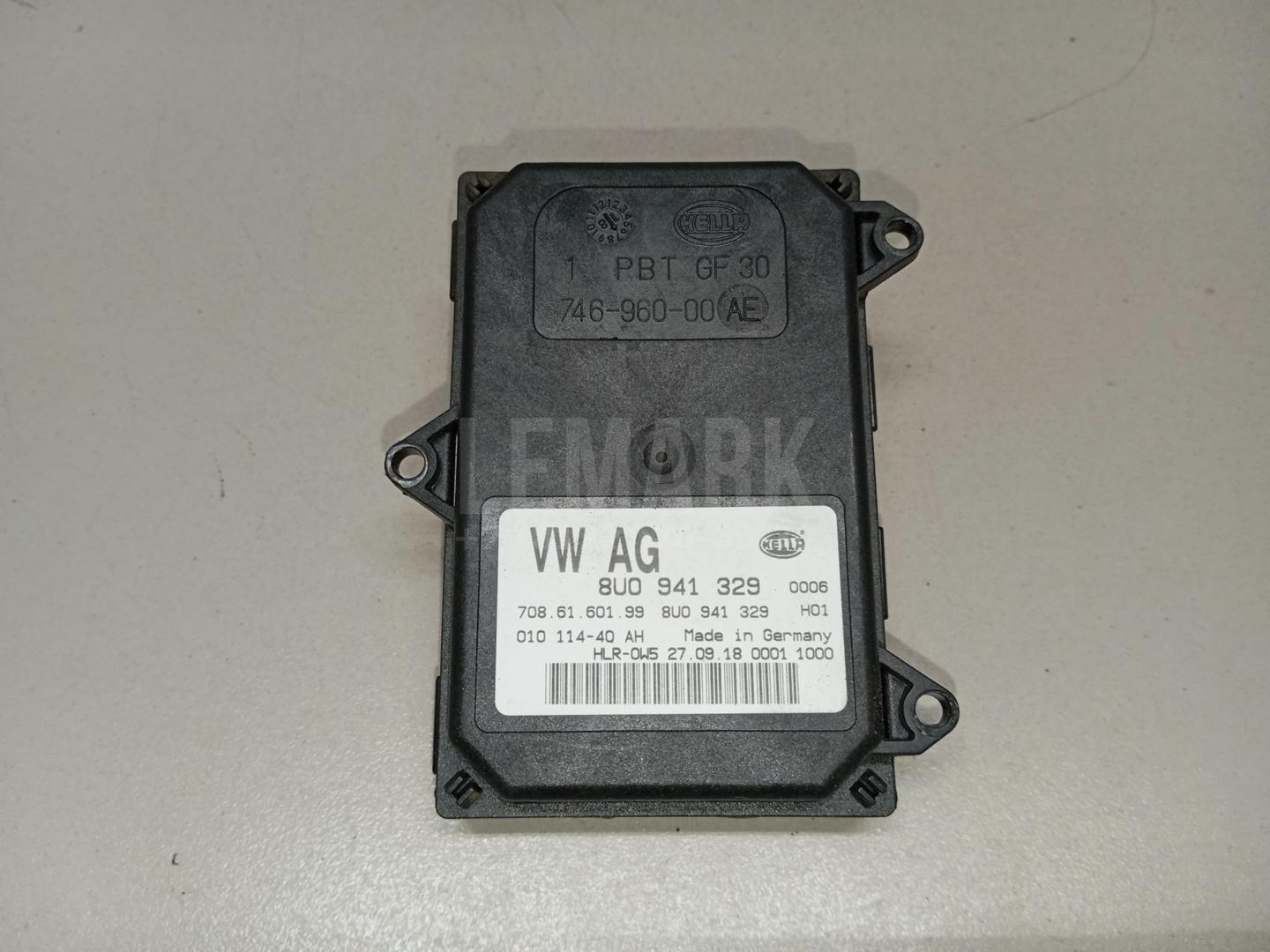 Блок управления светом 8U0941329 VAG