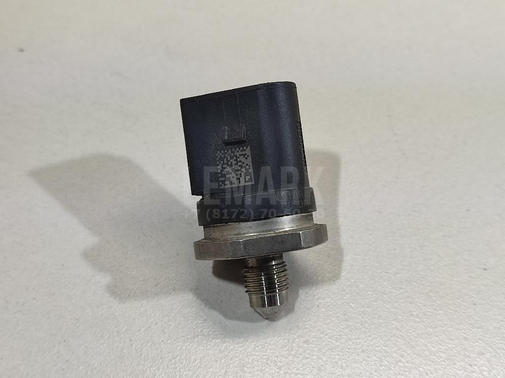 Датчик давления топлива 06J906051F VAG