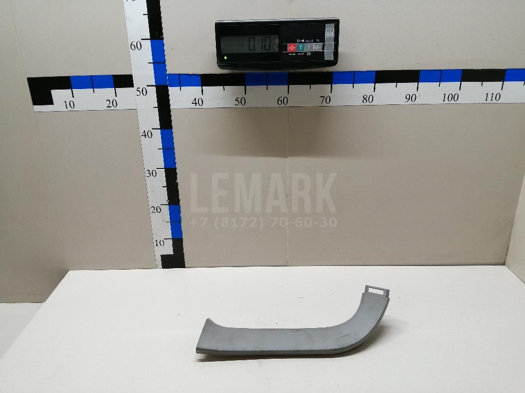 Обшивка двери багажника 6793842030B0 Toyota
