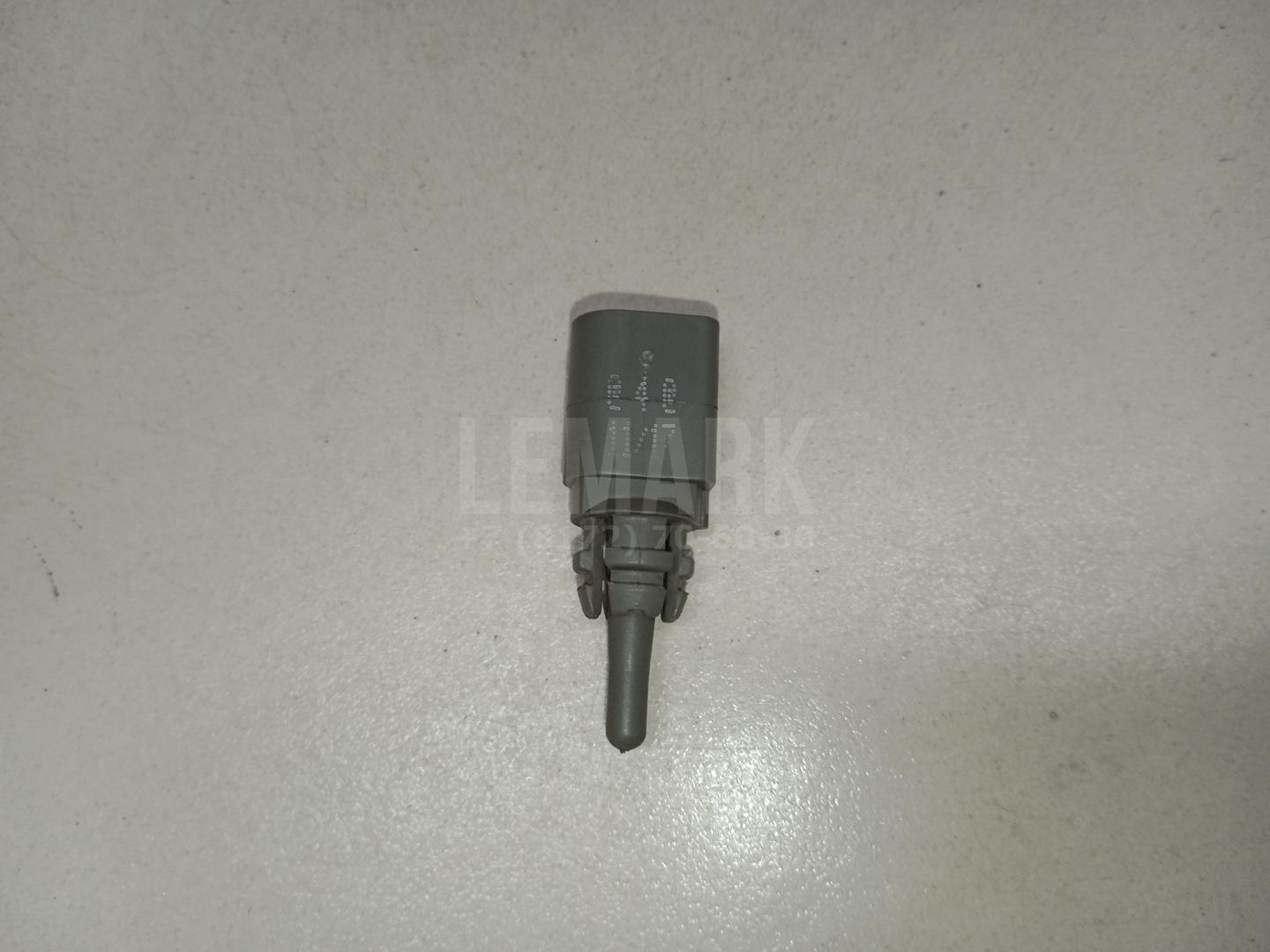 Датчик температуры воздуха 8Z0820535A VAG