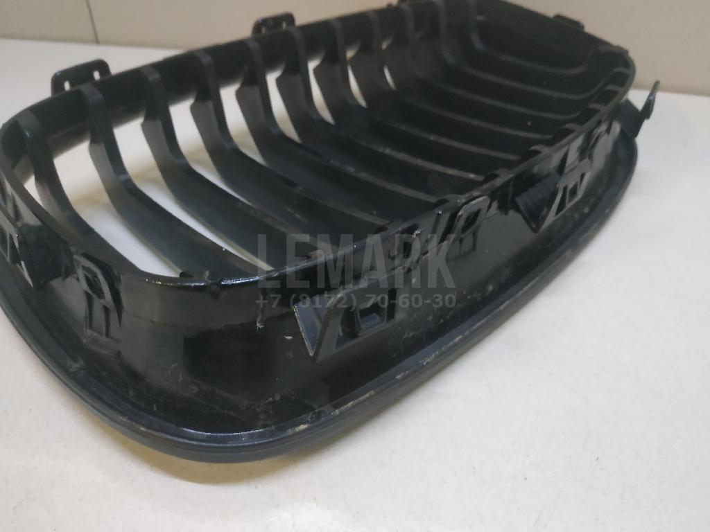 Решетка радиатора правая для  Audi Q6 2022