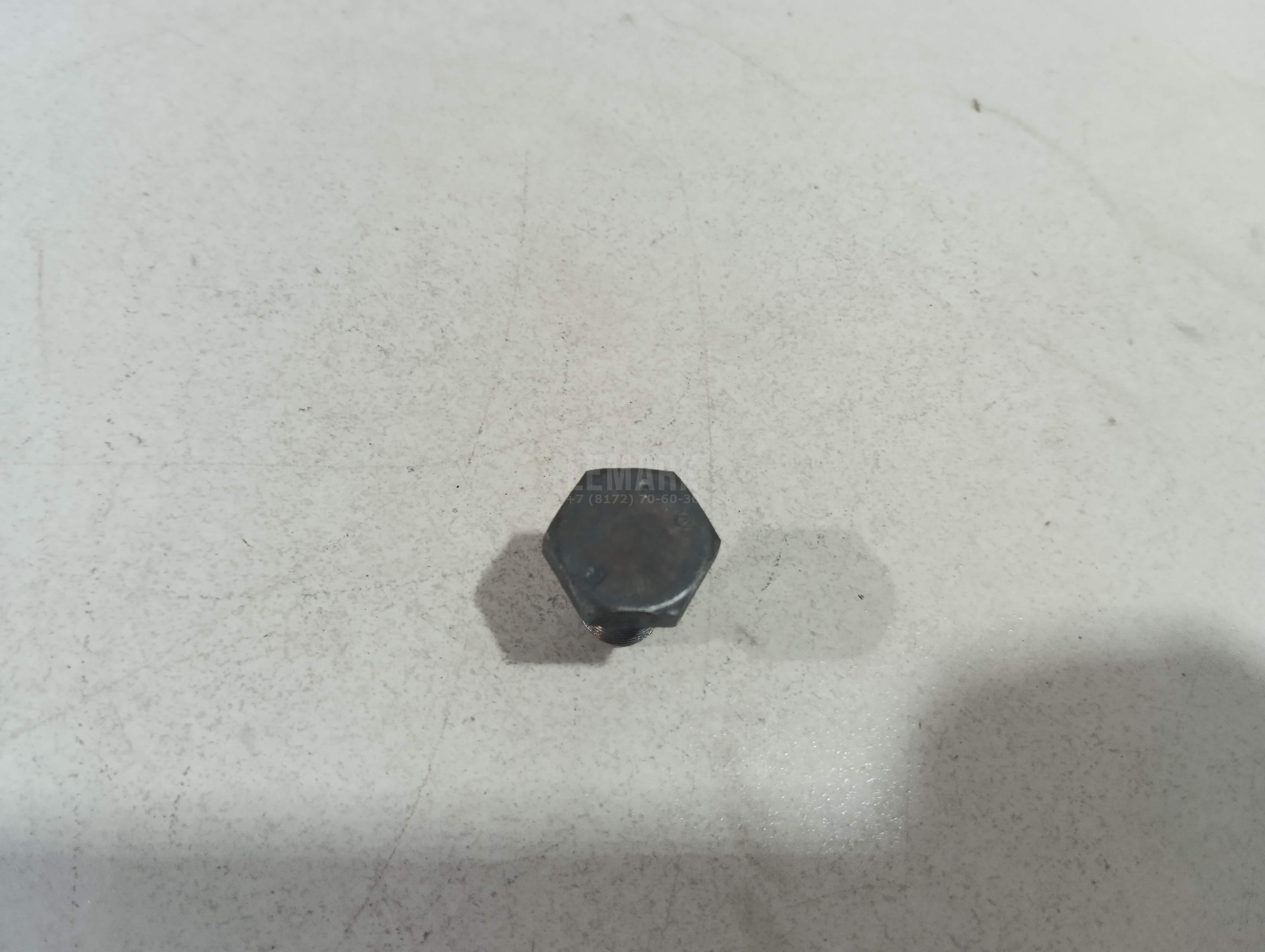 Болт маховика LR025004 Land Rover