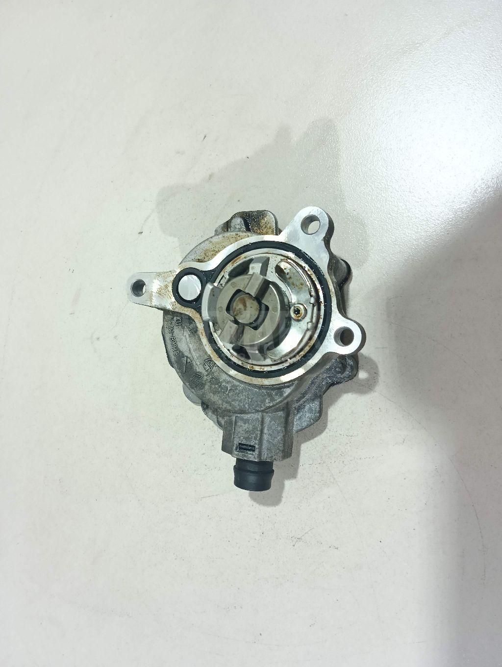 Насос вакуумный LR047384 Land Rover