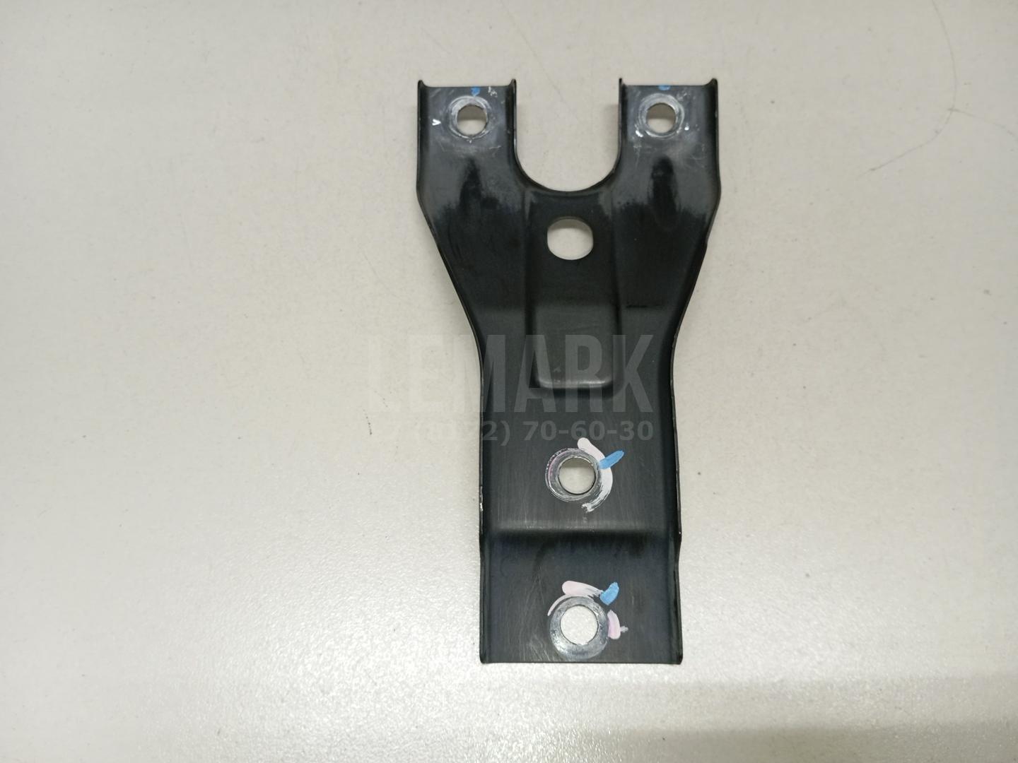 Кронштейн замка капота 3AA805569 VAG