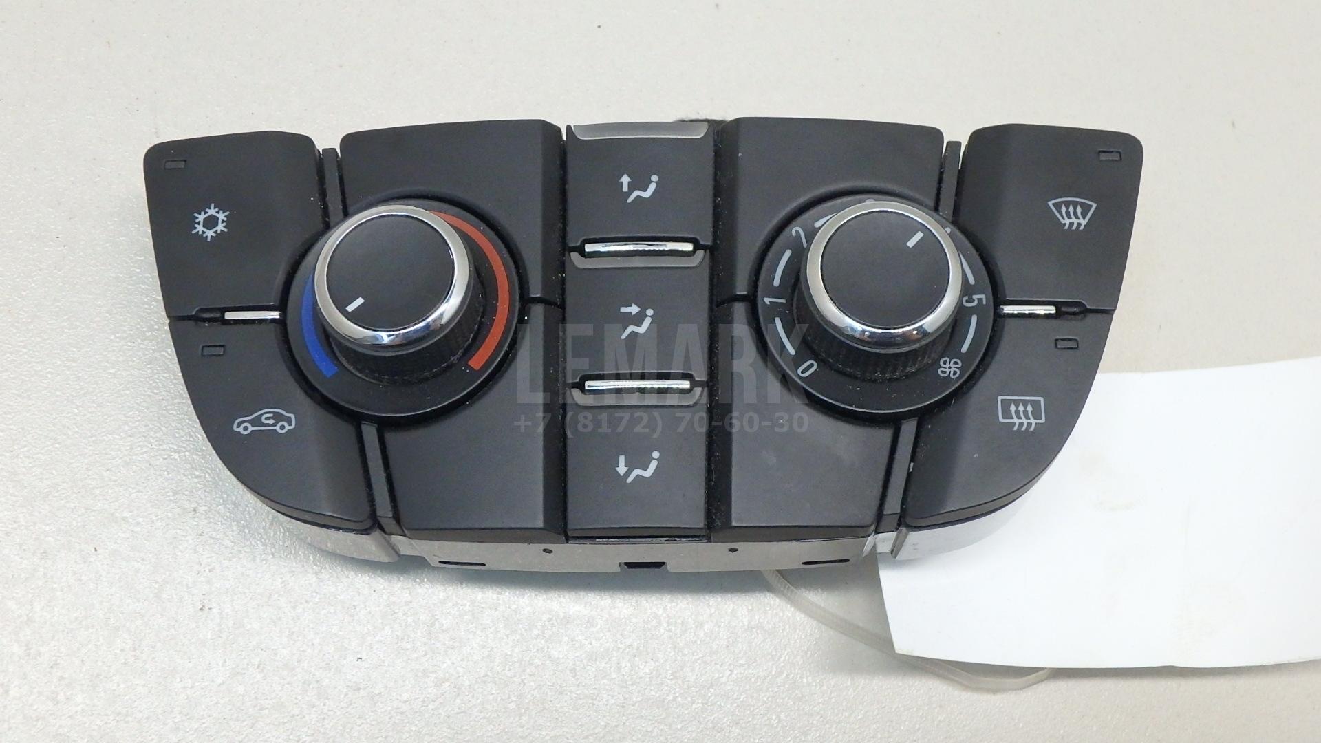 Блок управления отопителем 13346092 GM