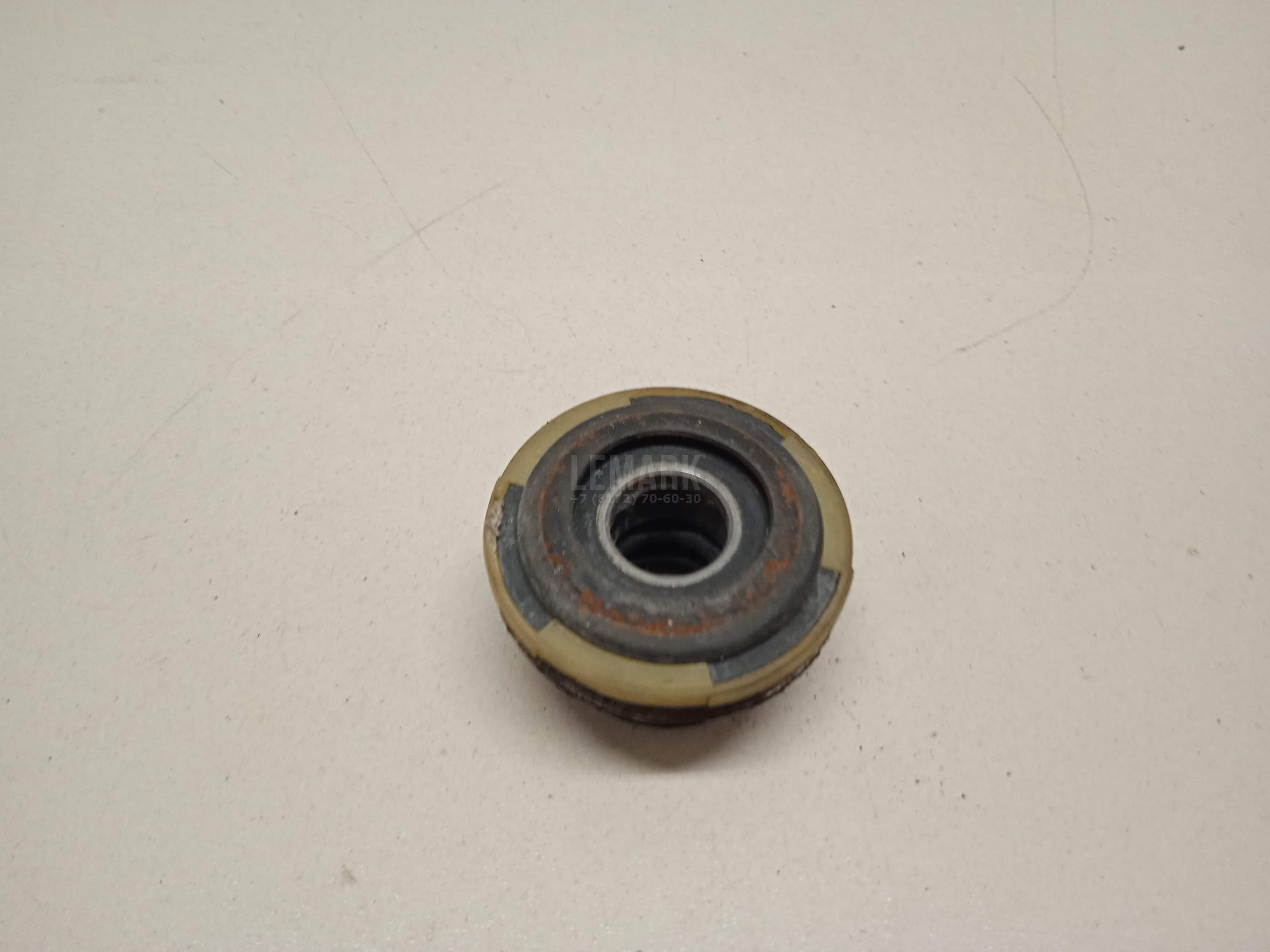 Подушка радиатора 7L0121275 VAG