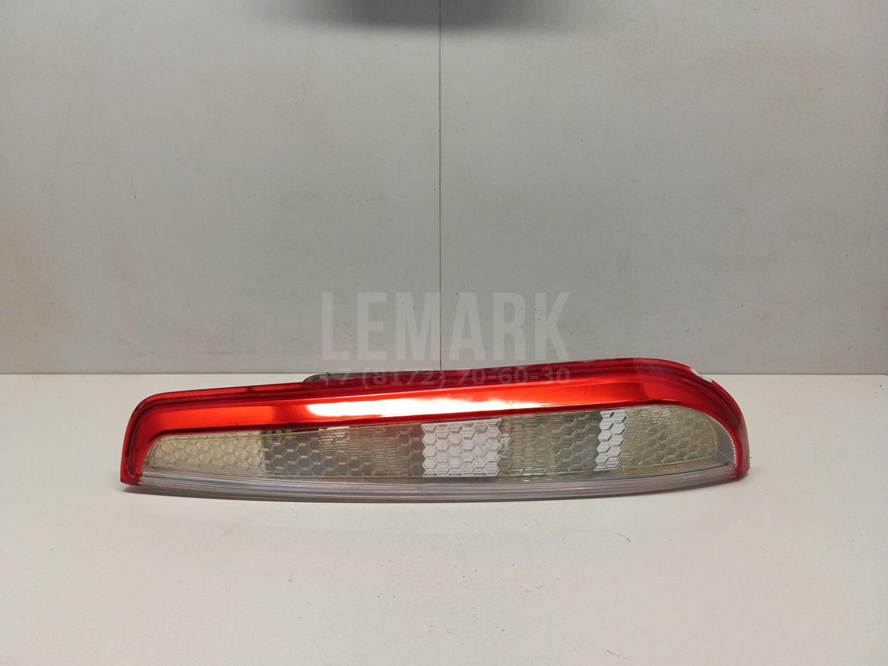 Фонарь задний правый 1520763 Ford