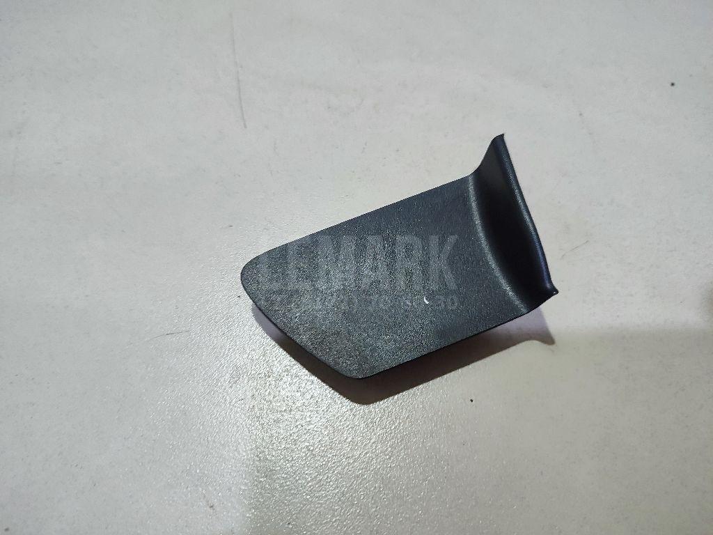 Накладка ручки внутренней 6928308010C0 Toyota