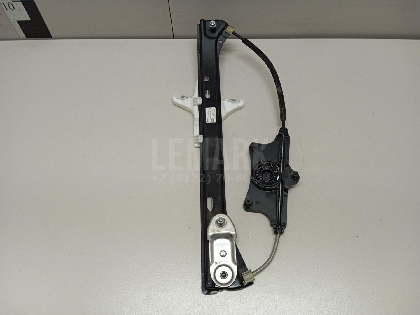 Стеклоподъемник электр. задний правый 3G9839462B VAG