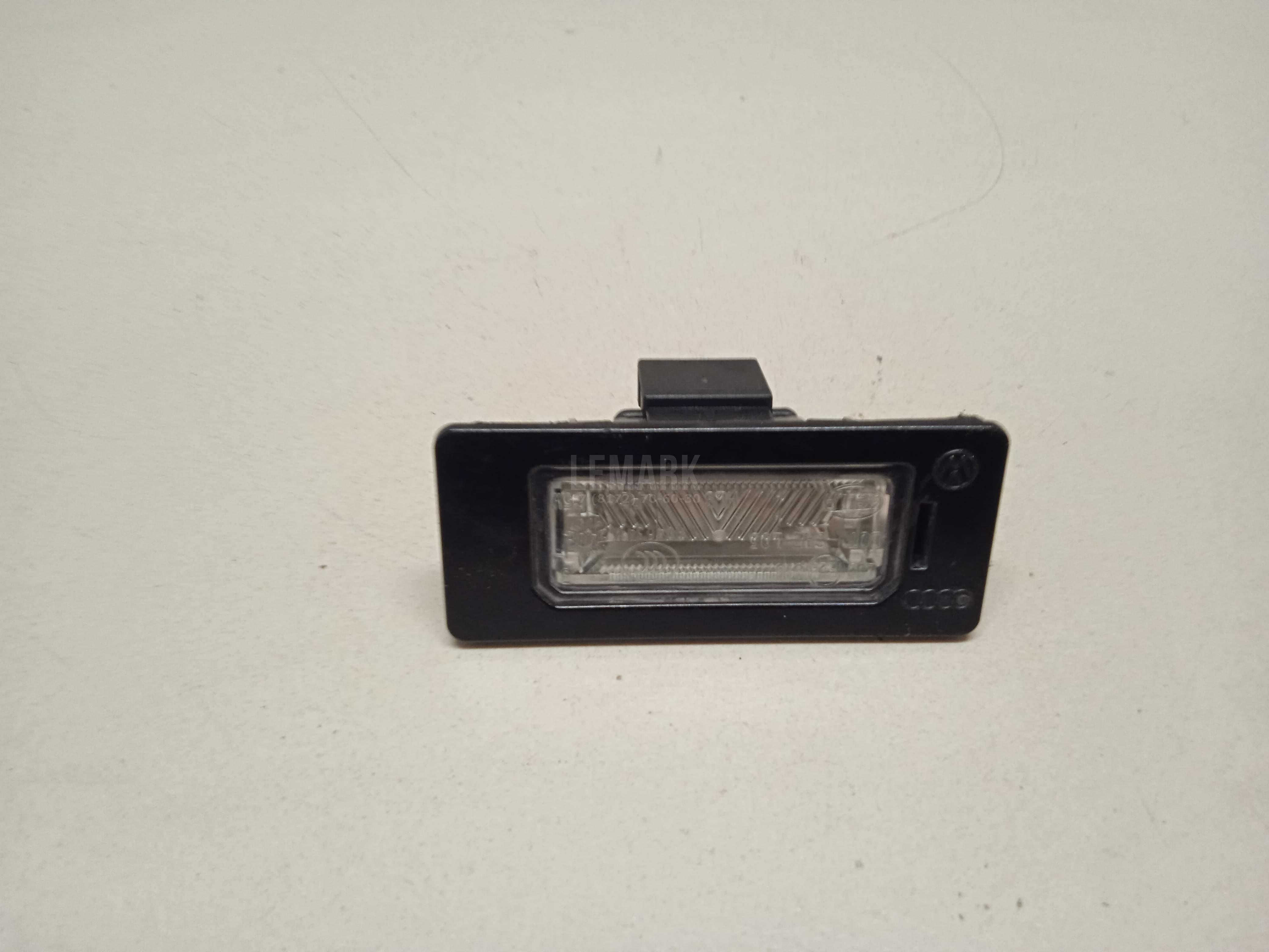 Фонарь подсветки номера 8T0943021 VAG