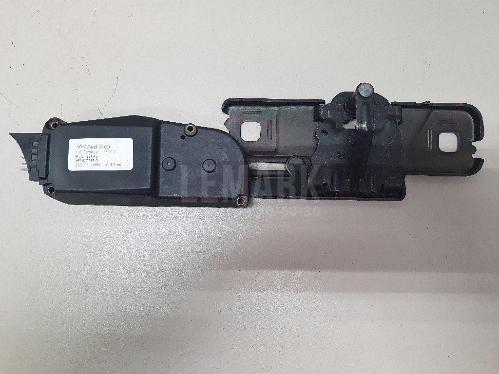 Ответная часть замка багажника 4F9827383G VAG