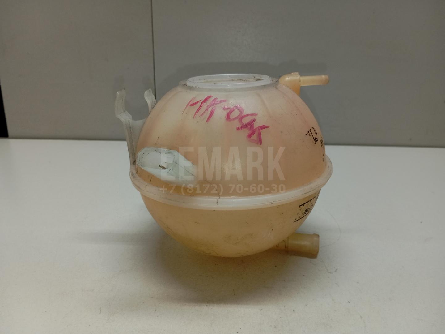 Бачок расширительный 1K0121407A VAG