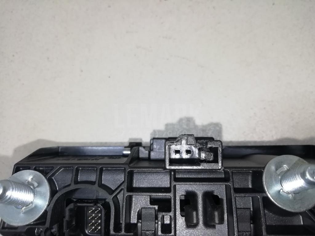 Кнопка открывания багажника для  BMW 5-serie GT F07 2009-2016