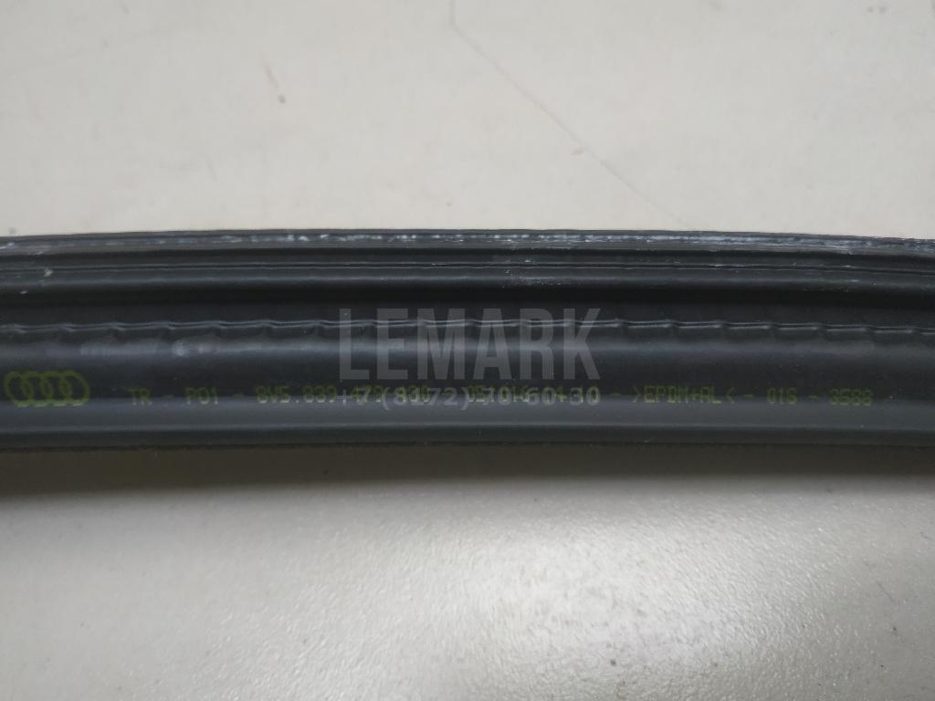 Накладка стекла заднего правого для  BMW 1-serie E82/E88 2007-2013