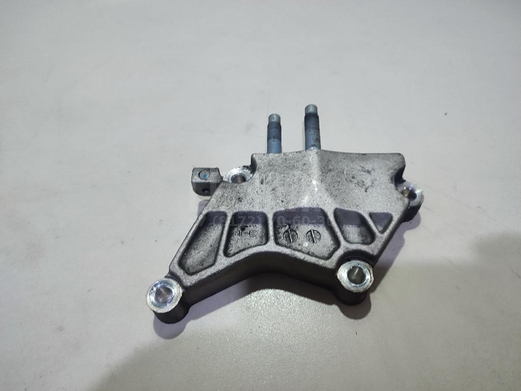 Кронштейн двигателя правый 216702F010 Hyundai-Kia
