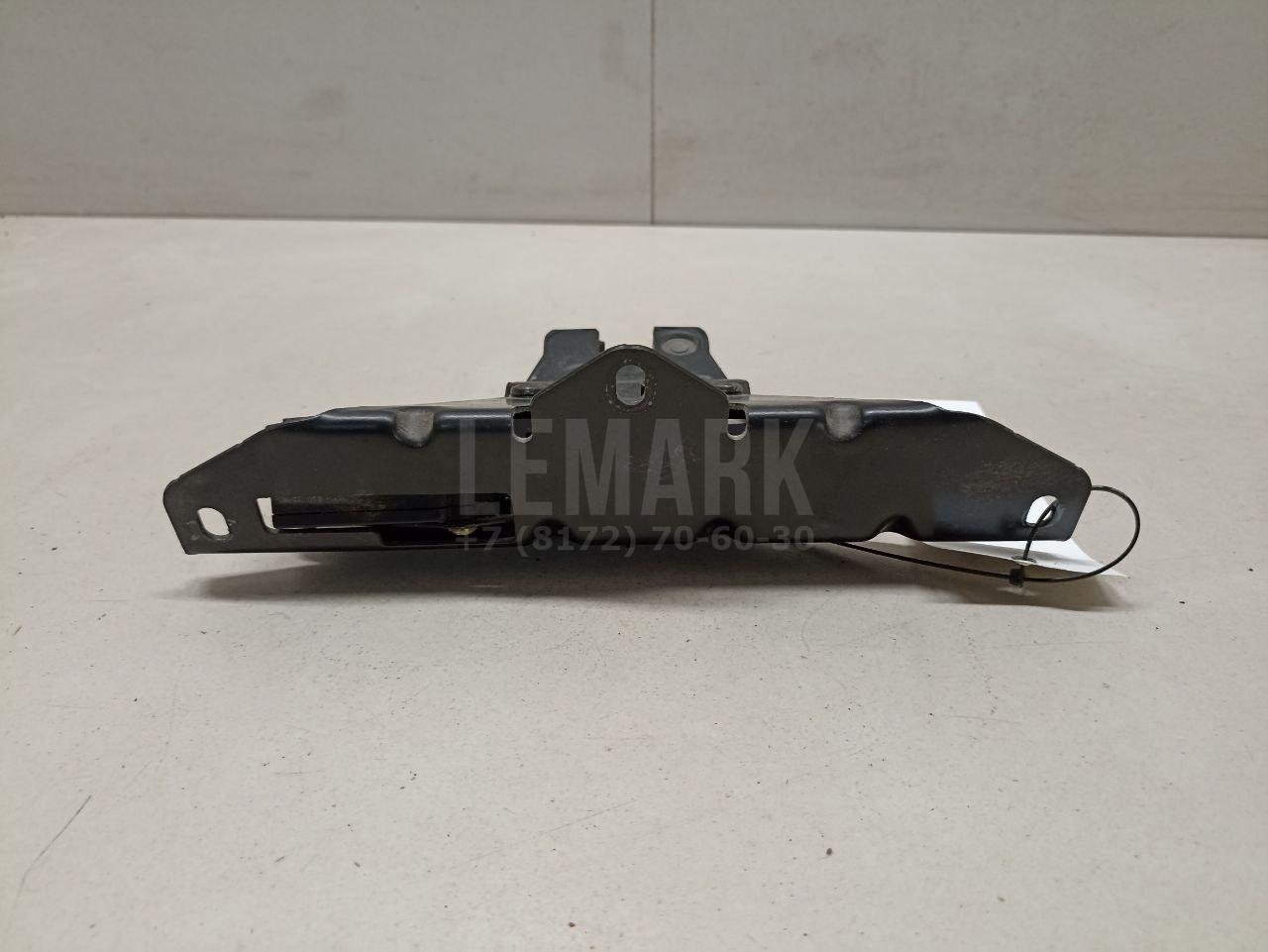 Замок багажника для  BMW 1-serie E82/E88 2007-2013
