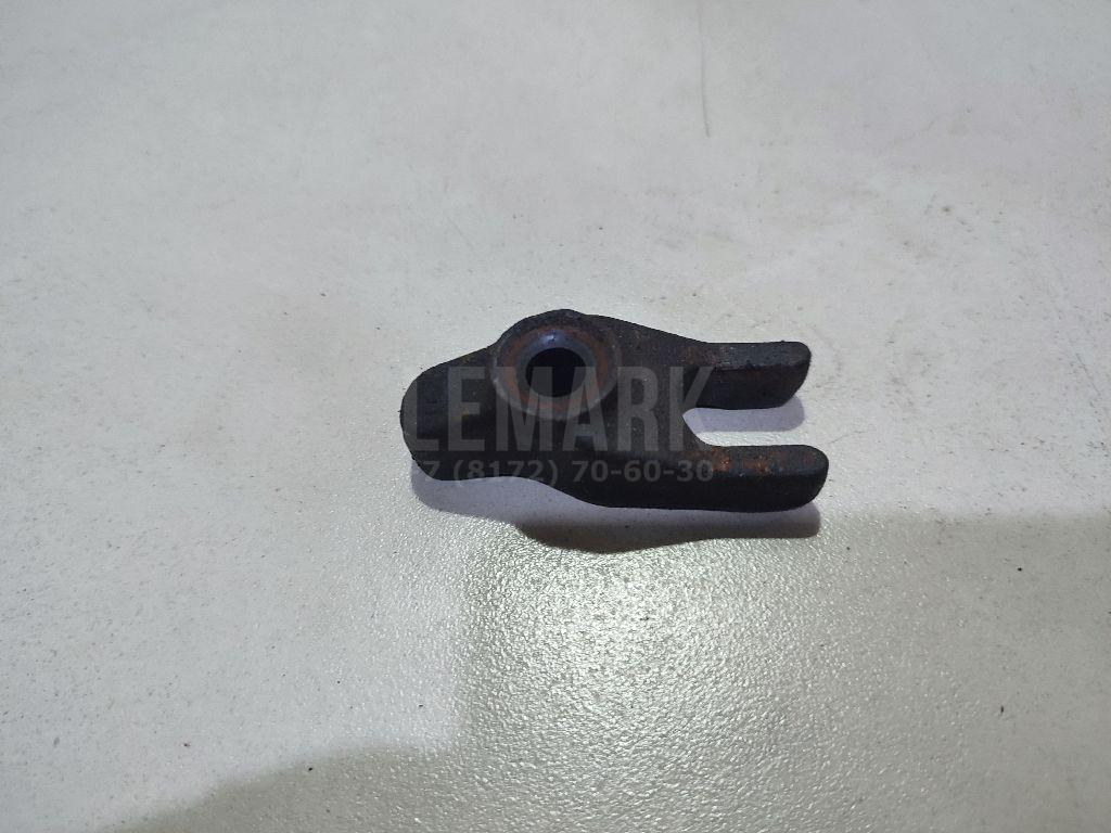 Кронштейн форсунки 338142F600 Hyundai-Kia