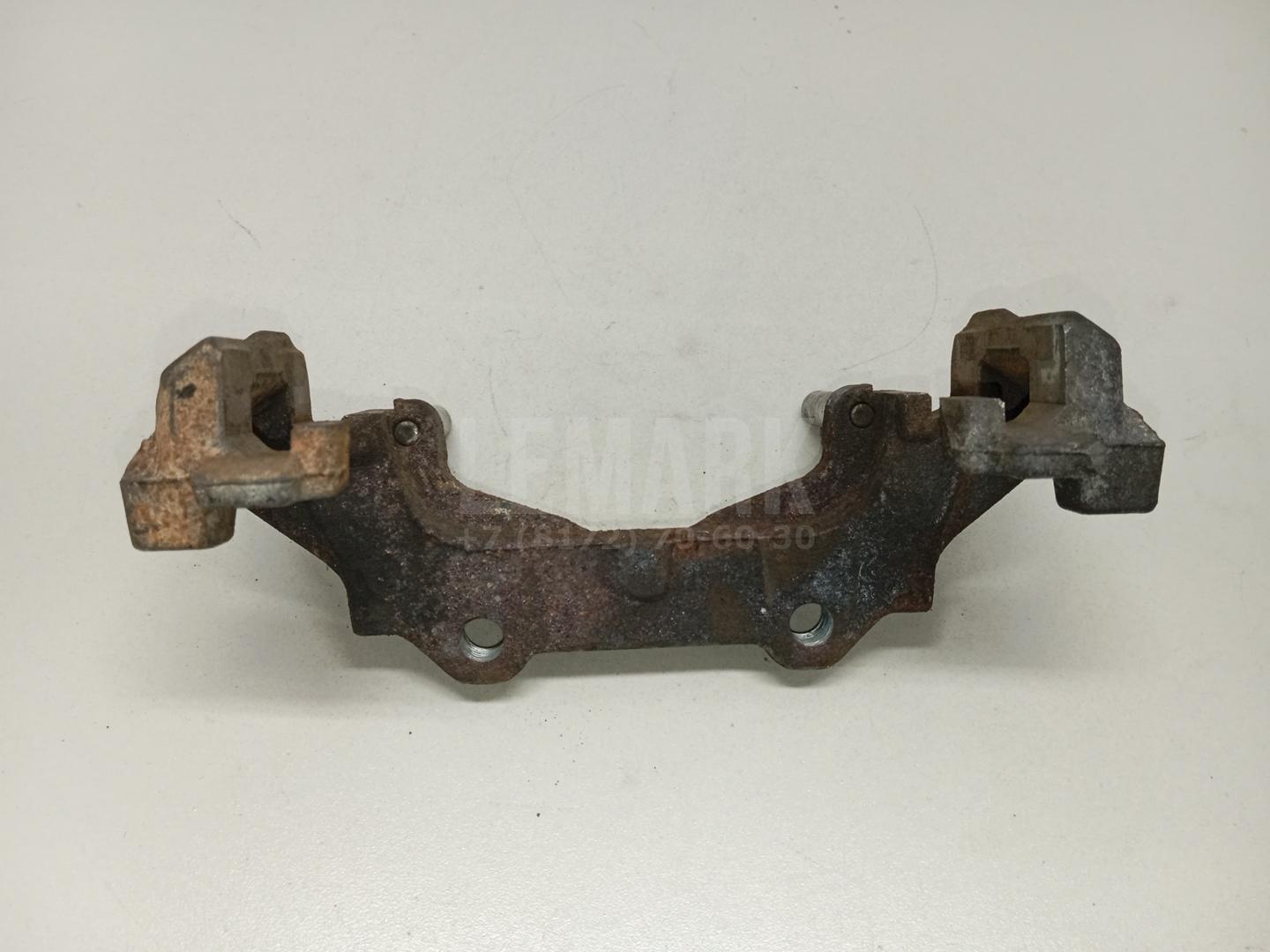 Скоба суппорта переднего 1775087 Ford