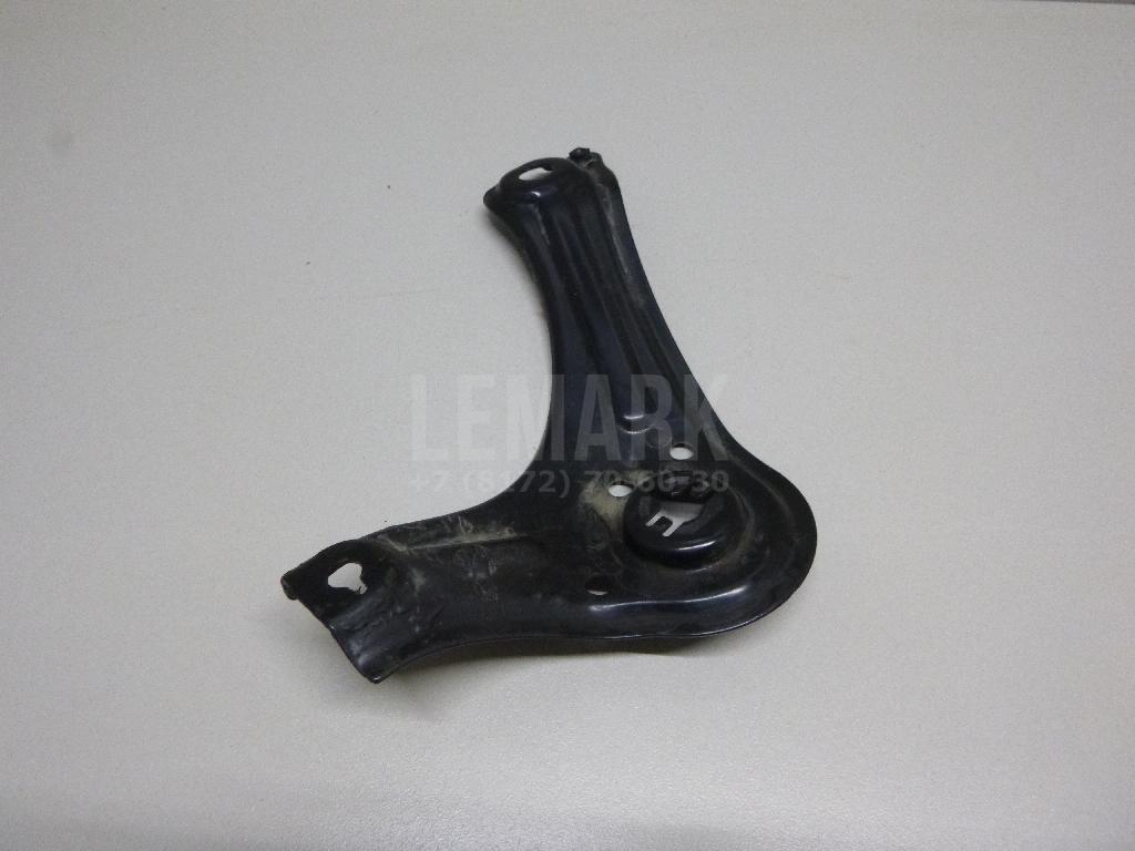 Кронштейн передней балки 62477D3000 Hyundai-Kia