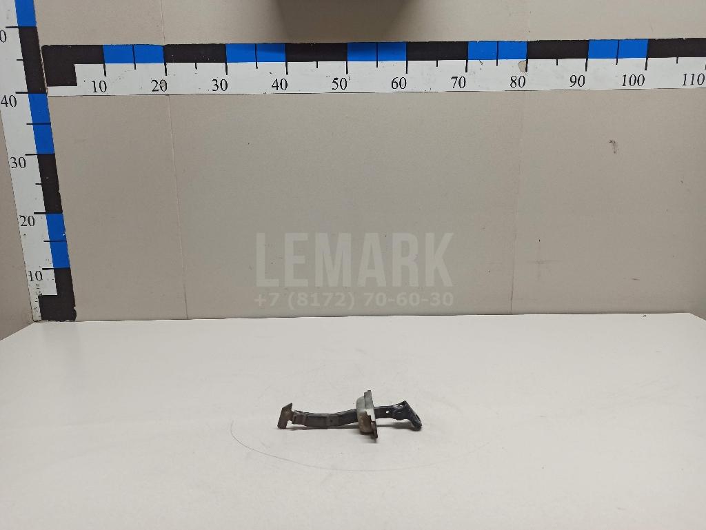 Ограничитель двери 686400R020 Toyota