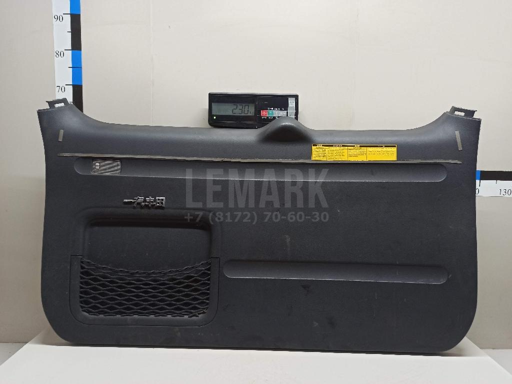 Обшивка двери багажника 677500R030B0 Toyota