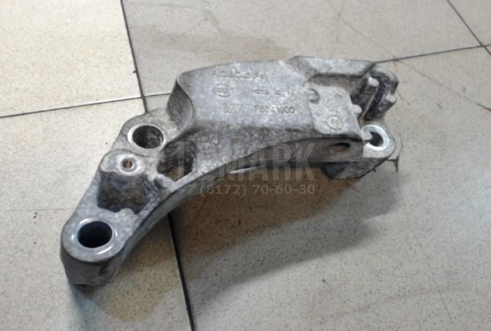 Кронштейн опоры двигателя 11232JD00A Nissan