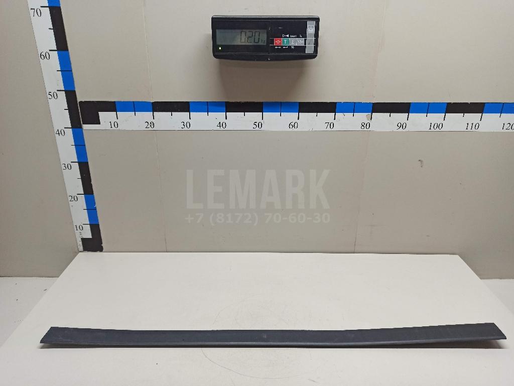 Накладка двери передней правой 87722D3000CA Hyundai-Kia