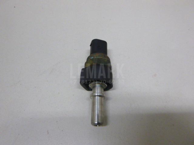 Датчик давления топлива LR015356 Land Rover