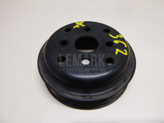 Шкив водяного насоса (помпы) 1617331010 Toyota