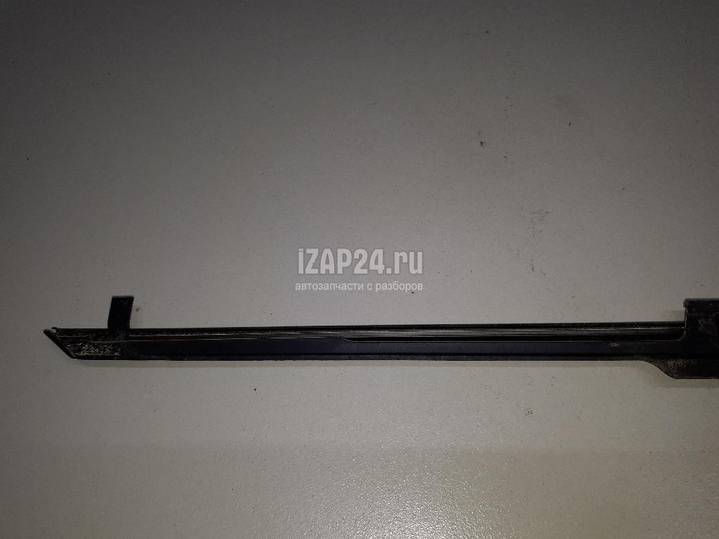 7572006080 Накладка стекла переднего левого Toyota Camry V40 (2006 - 2011)