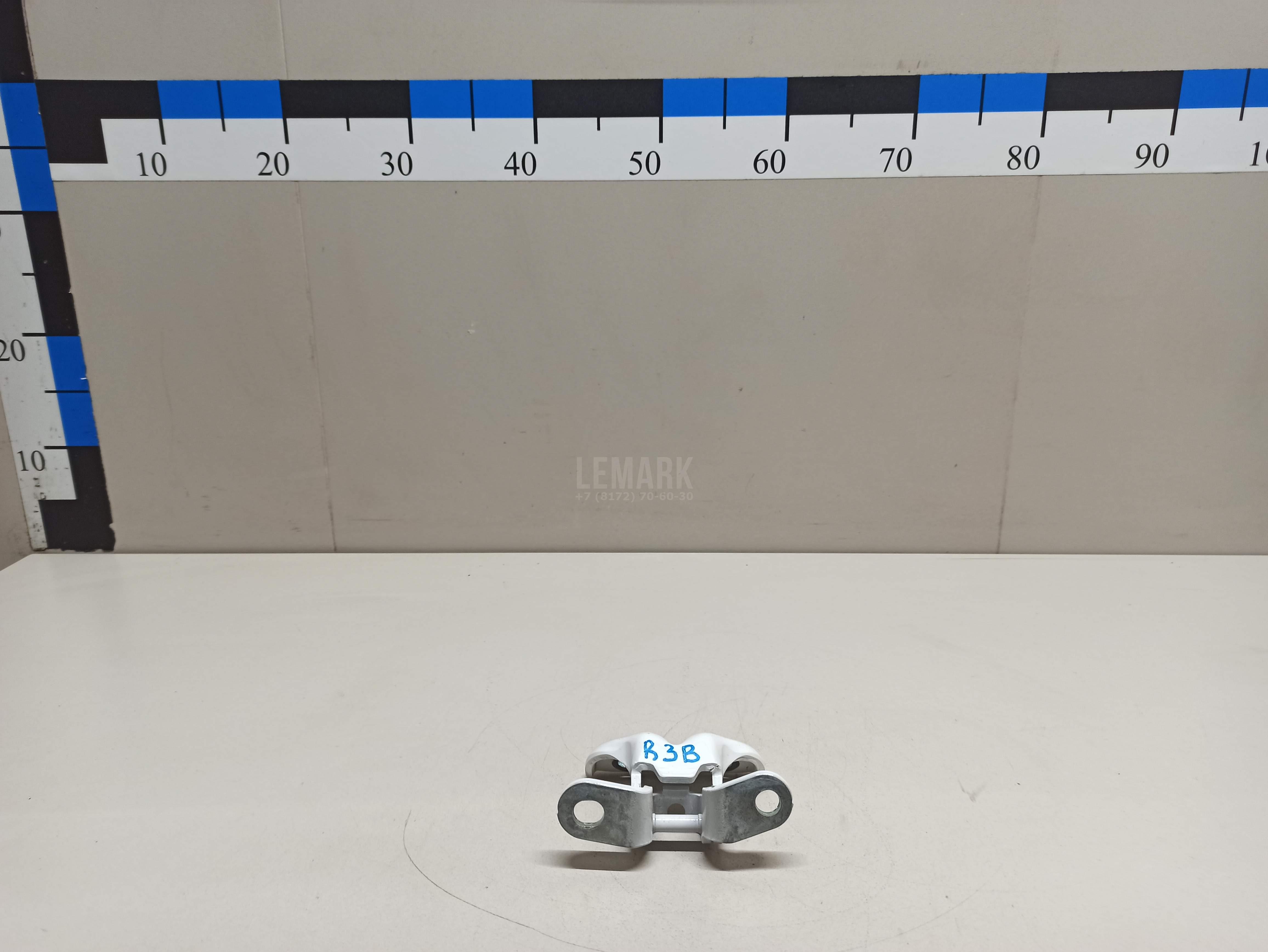 Петля двери 79420D8000 Hyundai-Kia