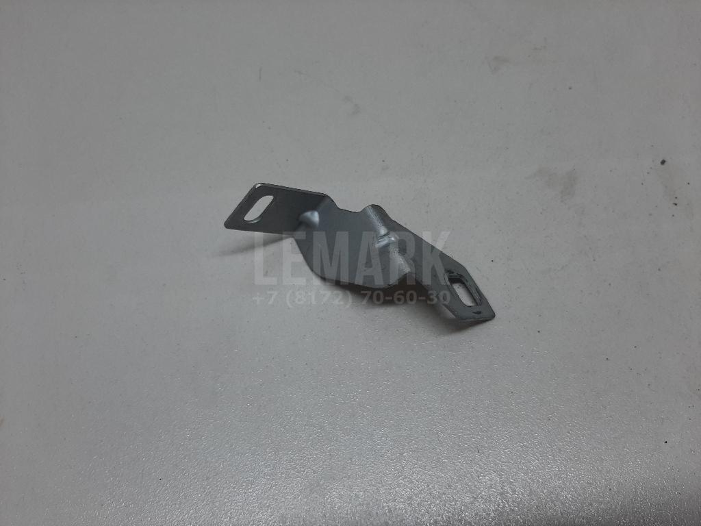 Кронштейн переднего бампера левый для  BMW X3 E83 2004-2010