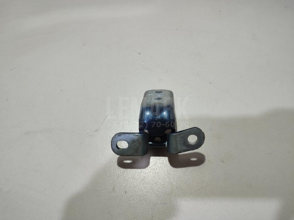 Петля двери 793202V000 Hyundai-Kia