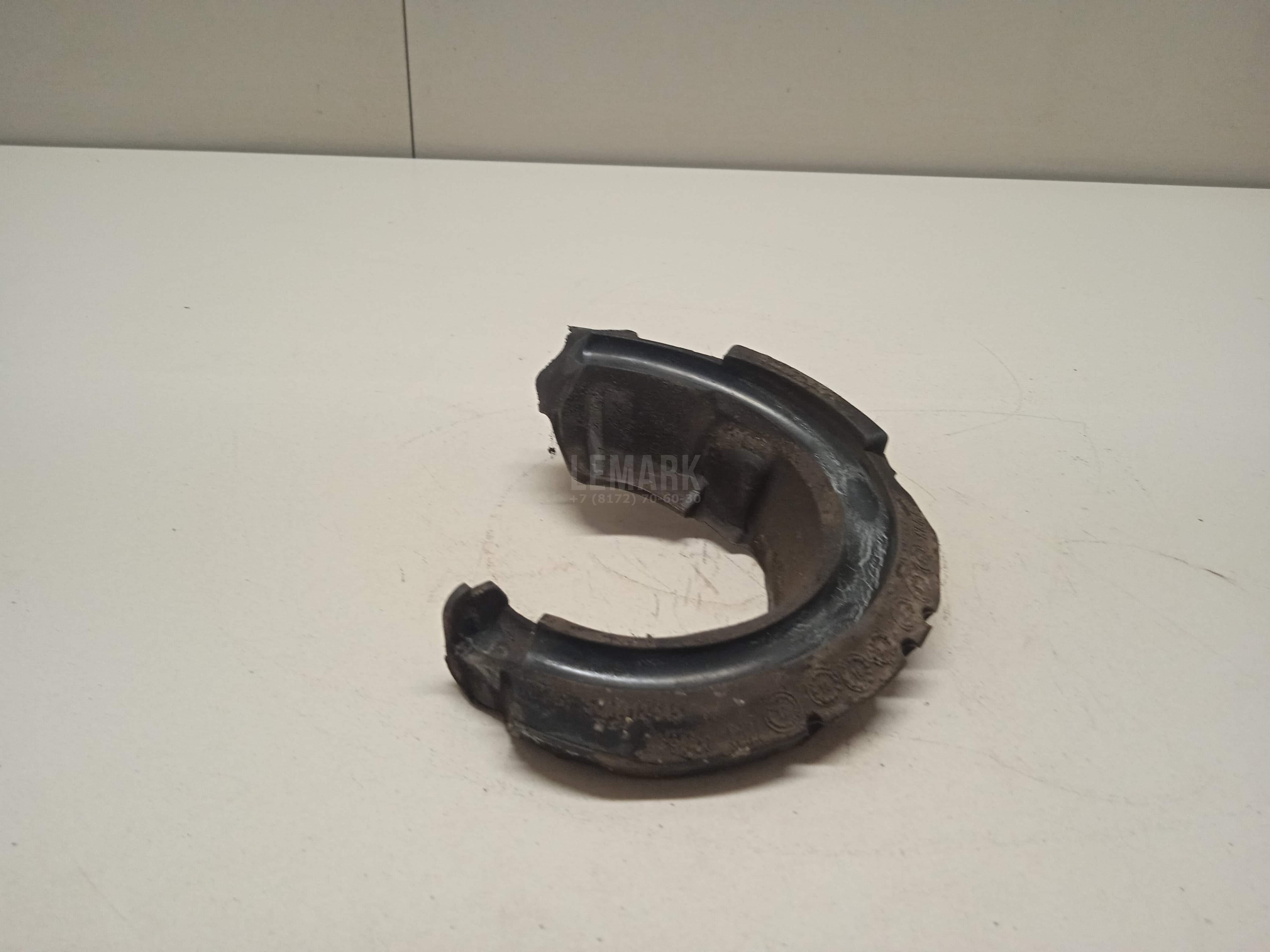 Опора передней пружины нижняя 5QM412545 VAG