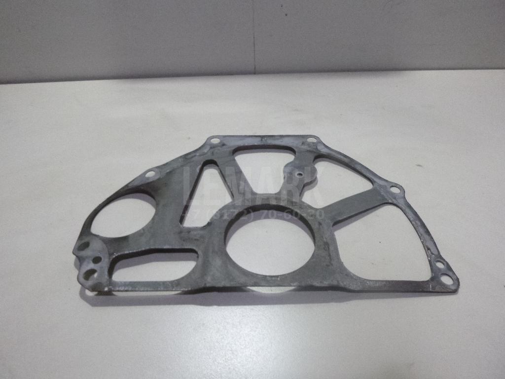Пластина КПП 1135567011 Toyota