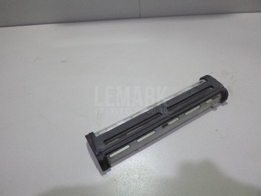 Накладка (кузов внутри) 8889960440 Toyota