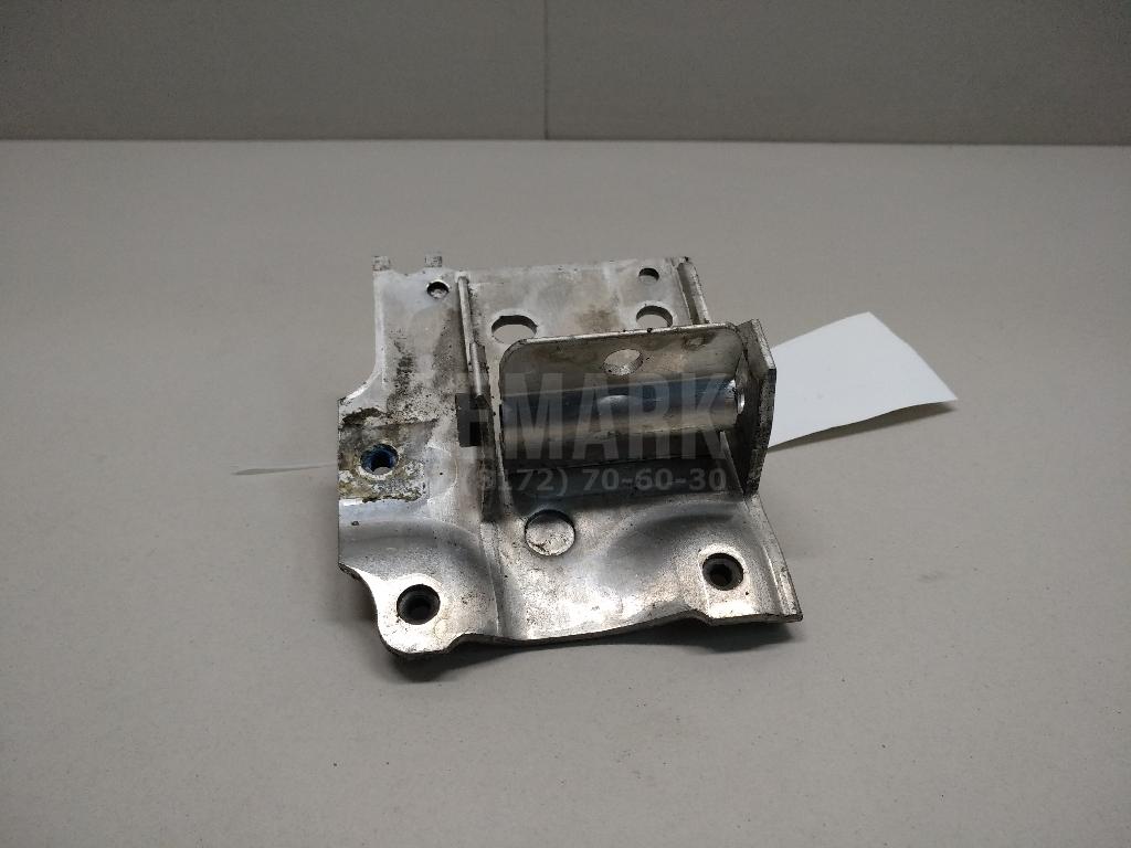 Кронштейн радиатора для  BMW 7-serie G11/G12 2015-2022
