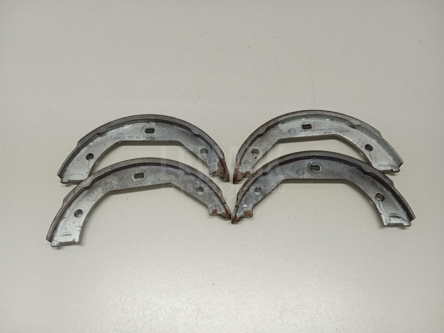 Колодки ручного тормоза к-кт 34416761292 BMW