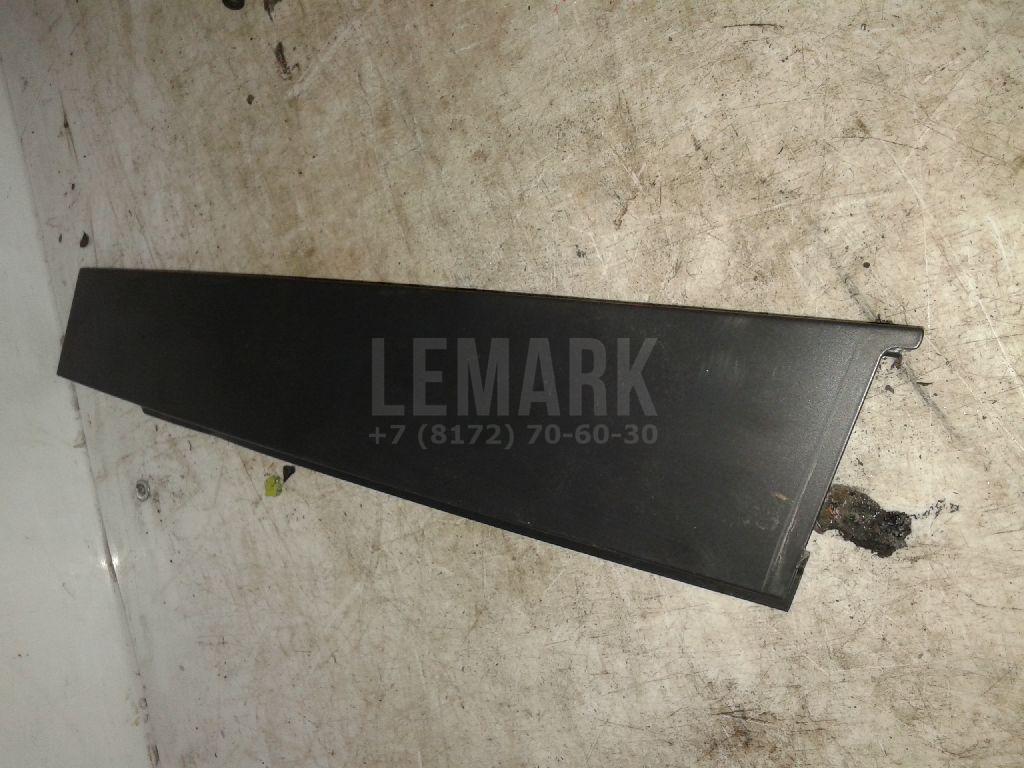 Накладка двери задней правой 13303933 GM